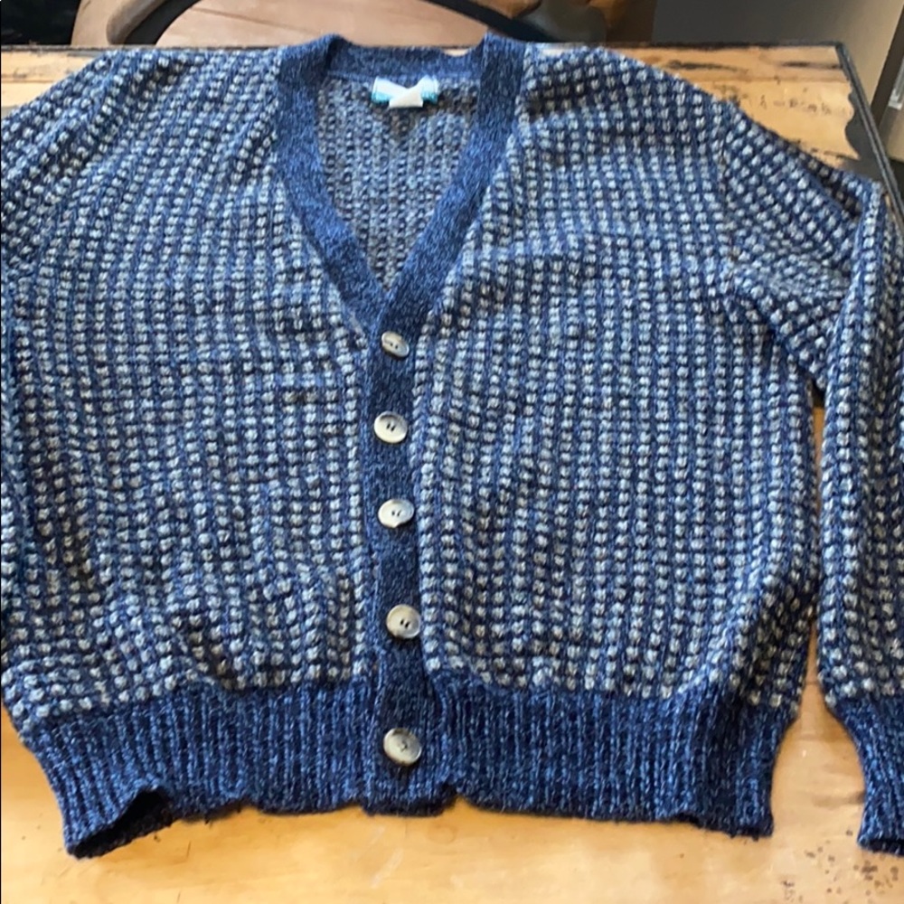 Men’s Sweater size Med